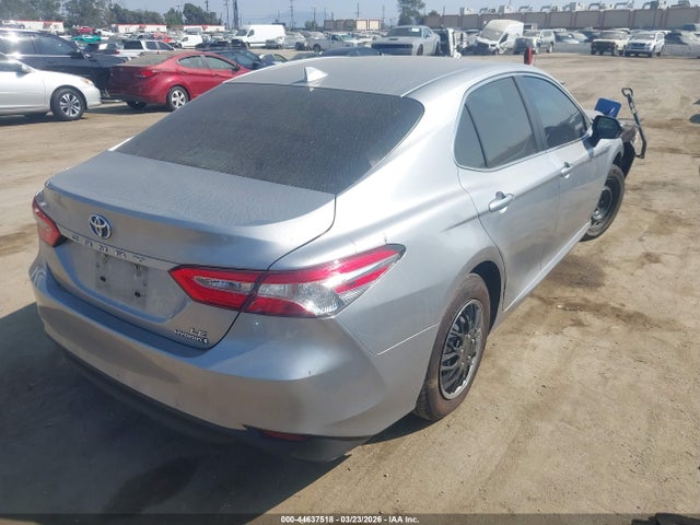 Toyota Camry Le Hybrid