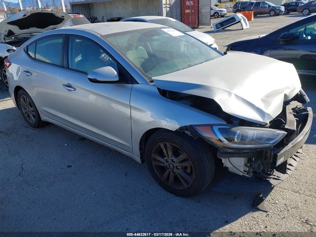 Salvage Hyundai ELANTRA Image