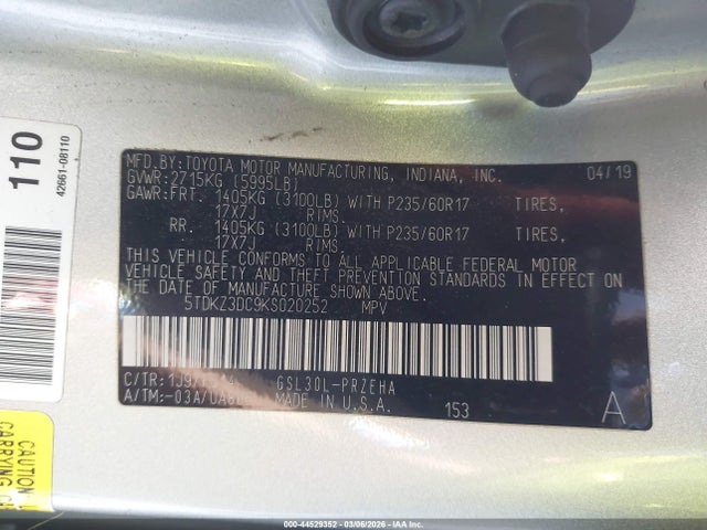 Toyota Sienna Le 8 Passenger