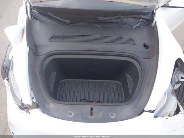 Tesla Model Y Performance Dual Motor All-wheel Drive
