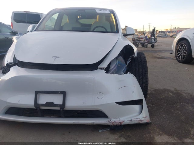 Tesla Model Y Performance Dual Motor All-wheel Drive