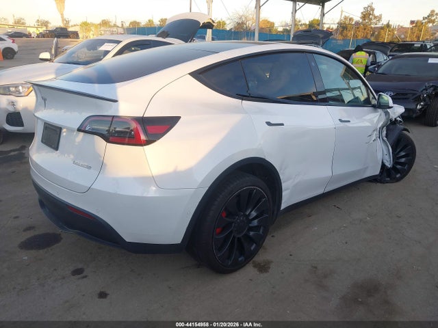 Tesla Model Y Performance Dual Motor All-wheel Drive