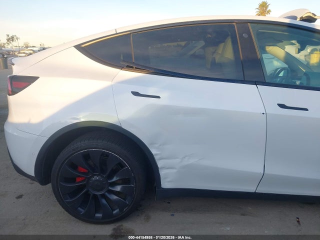 Tesla Model Y Performance Dual Motor All-wheel Drive