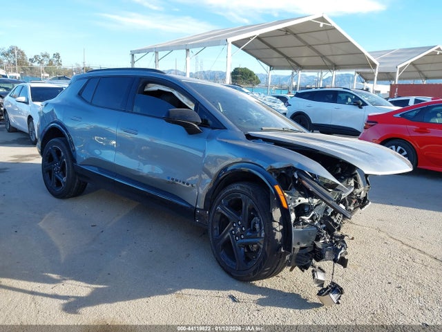 Salvage Chevrolet Equinox Image