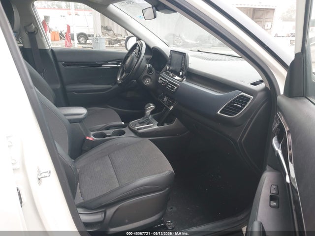 Kia Seltos S