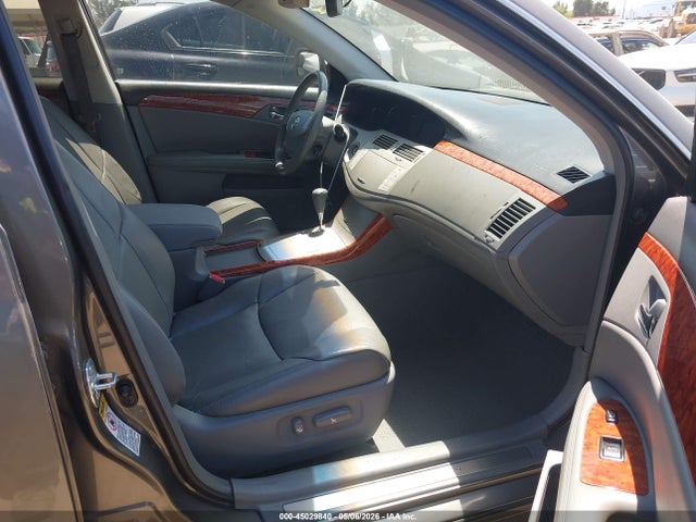 Toyota Avalon Xls