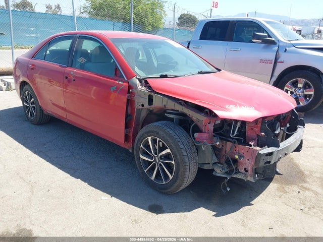 Salvage Toyota Camry Image