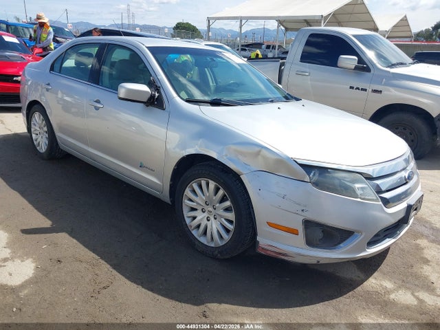 Salvage Ford Fusion Image