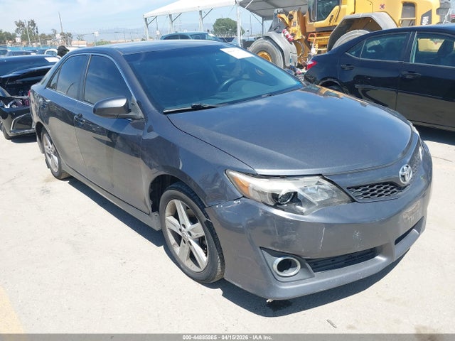 Salvage Toyota Camry Image