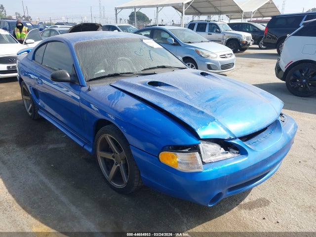 Salvage Ford Mustang Image