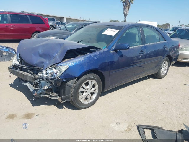 Toyota Camry Le V6