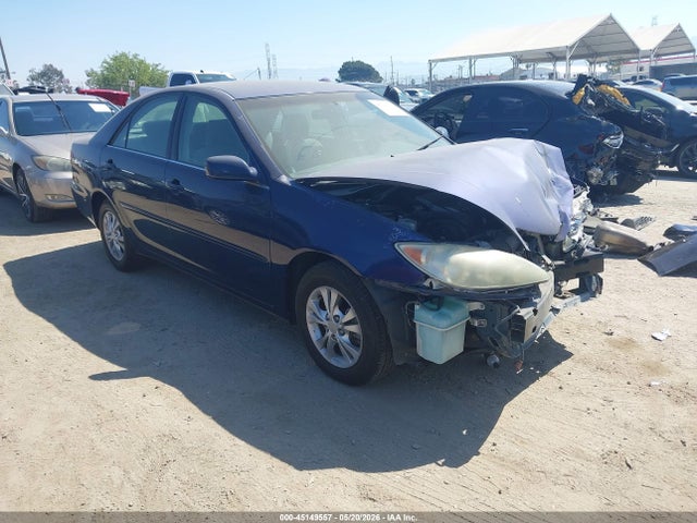 Salvage Toyota Camry Image
