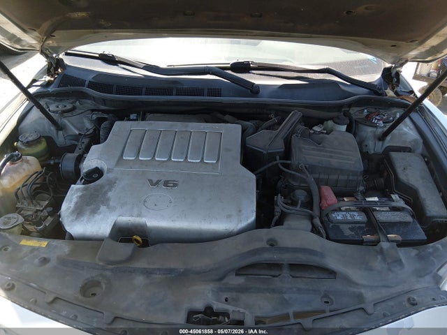 Toyota Camry Le V6