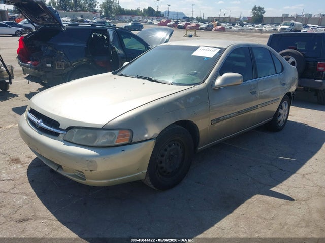 Nissan Altima Gxe