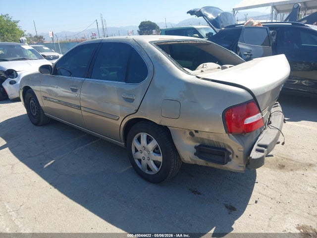 Nissan Altima Gxe