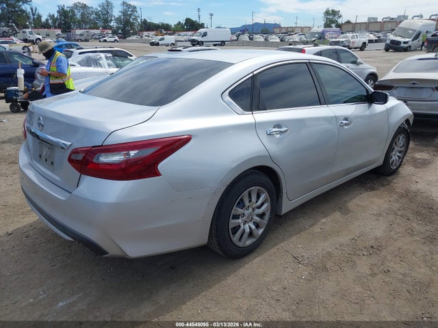 Nissan Altima 2.5 S