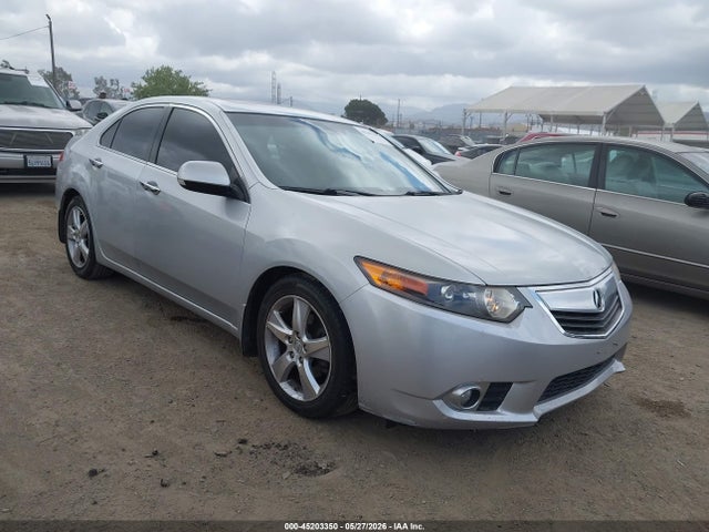 Salvage Acura TSX Image