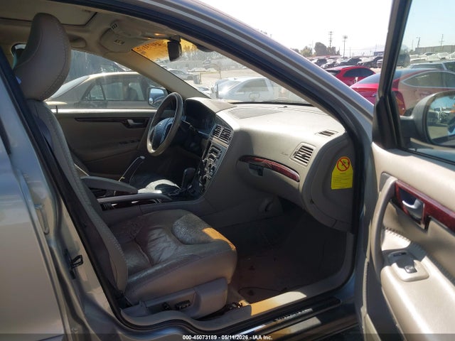 Volvo XC70 2.5t