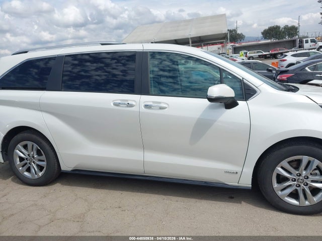 Toyota Sienna Limited