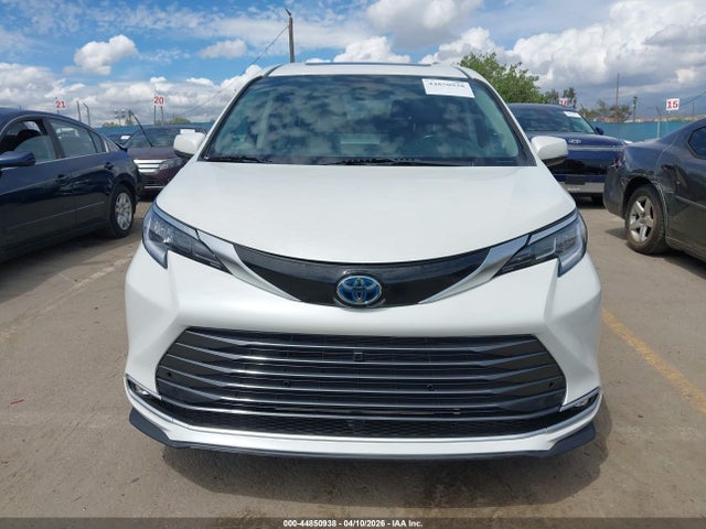Toyota Sienna Limited
