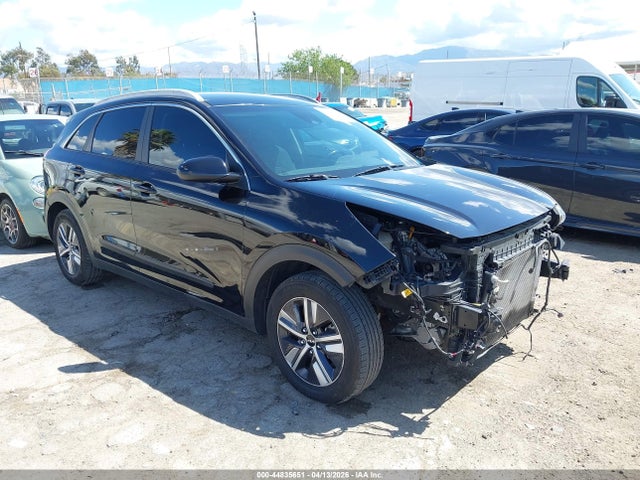 Salvage Kia Niro Image