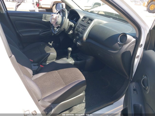 Nissan Versa 1.6 Sv