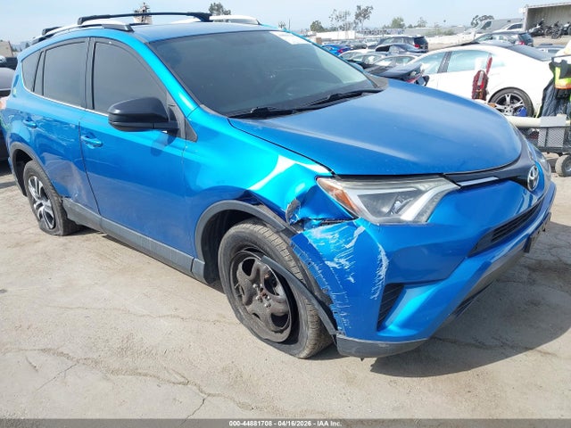 Salvage Toyota RAV4 Image