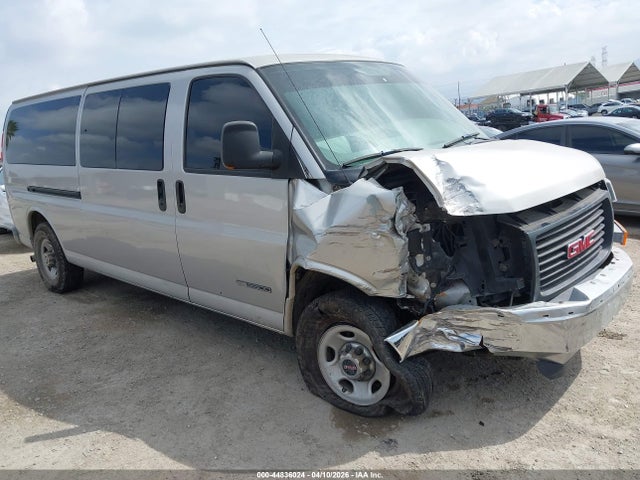 Salvage GMC Savana Image