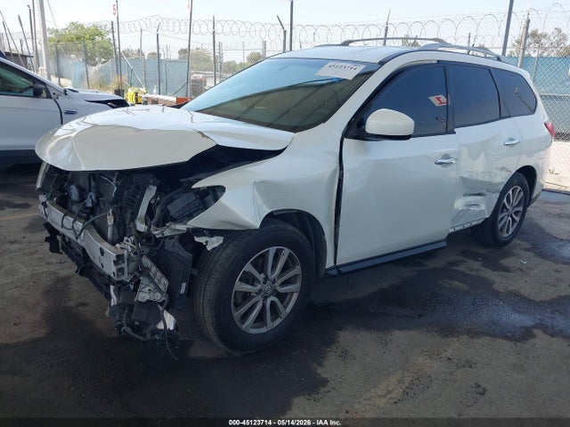 Nissan Pathfinder Sv