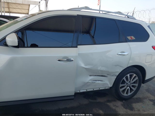 Nissan Pathfinder Sv