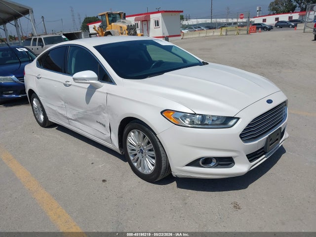 Salvage Ford Fusion Image