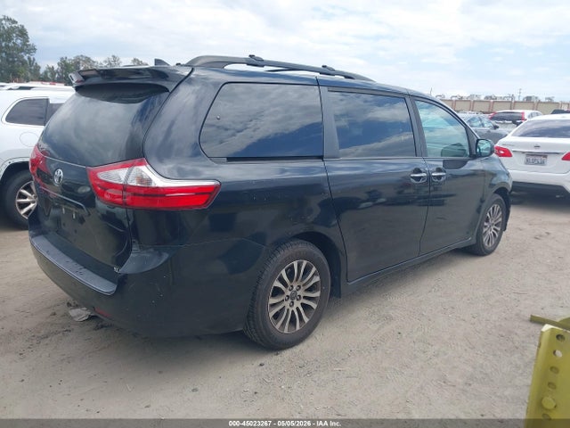 Toyota Sienna Xle 8 Passenger