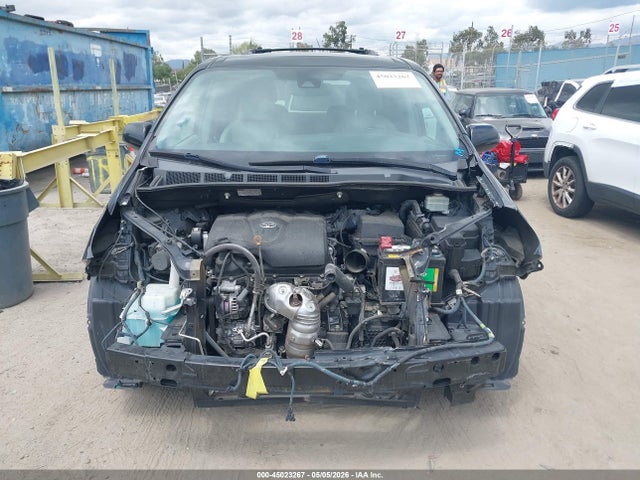 Toyota Sienna Xle 8 Passenger