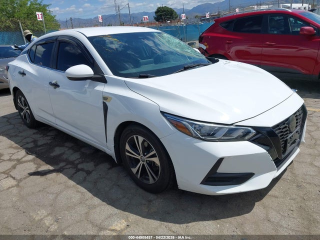 Salvage Nissan Sentra Image