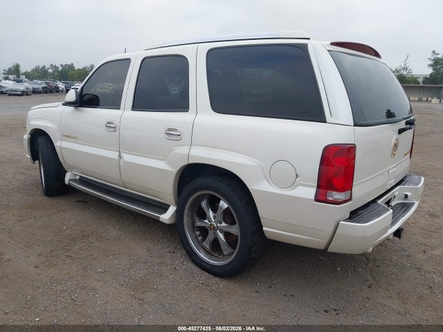 Cadillac Escalade Standard