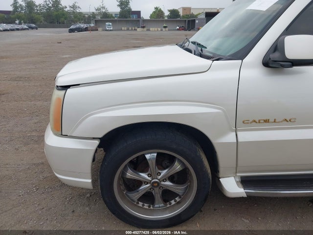 Cadillac Escalade Standard