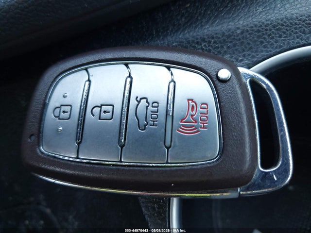 Hyundai ELANTRA Value Edition