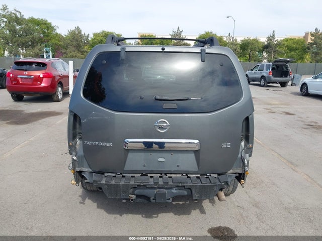 Nissan Pathfinder Se