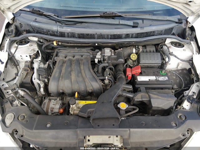 Nissan Versa 1.8 S