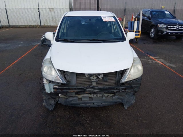 Nissan Versa 1.8 S