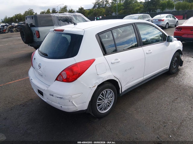 Nissan Versa 1.8 S