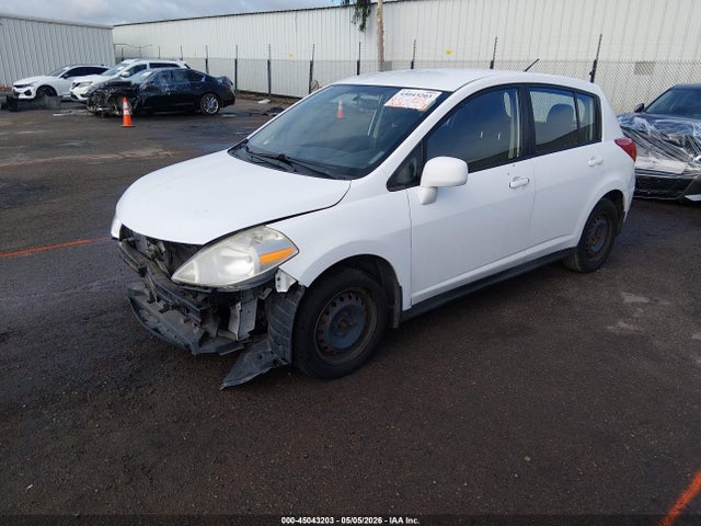 Nissan Versa 1.8 S