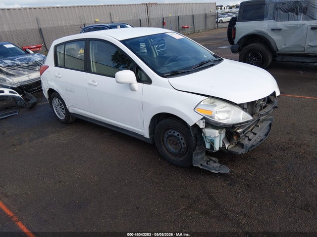 Salvage Nissan Versa Image