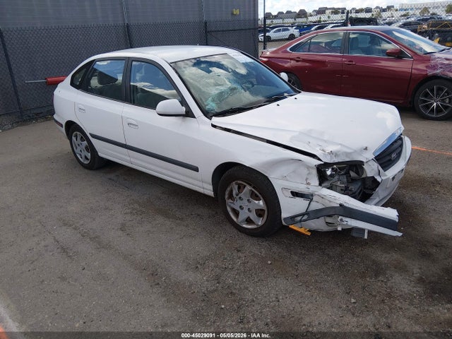 Salvage Hyundai ELANTRA Image