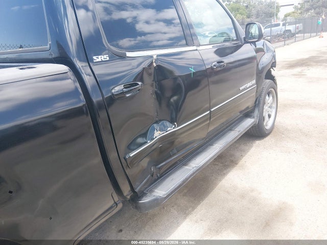 Toyota Tundra Sr5 V8