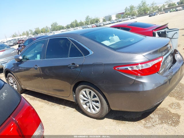 Toyota Camry Le