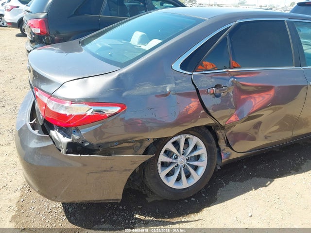 Toyota Camry Le