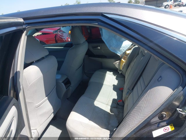 Toyota Camry Le