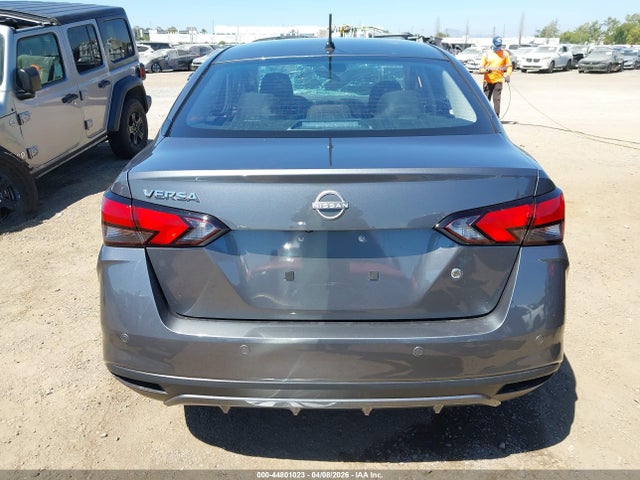 Nissan Versa 1.6 S
