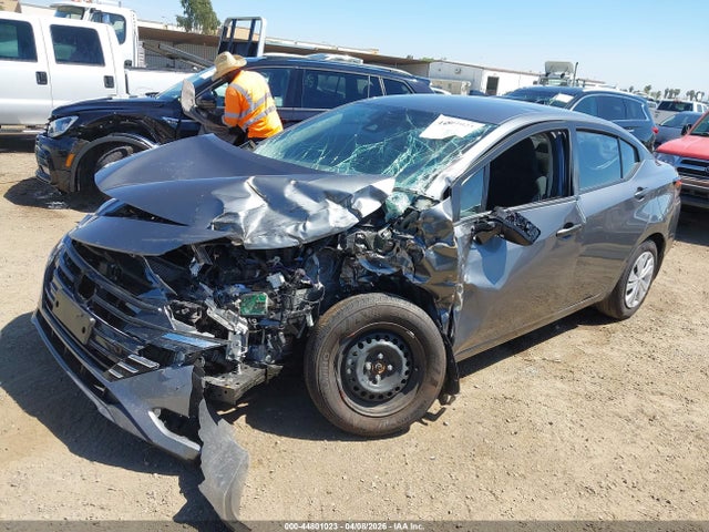 Nissan Versa 1.6 S